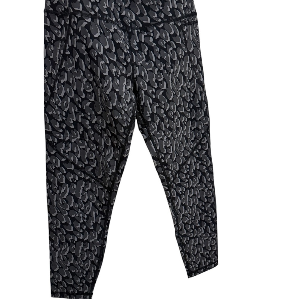Sweaty Betty Women's NWT Black Leopard Print Legging - Picture 2 of 7